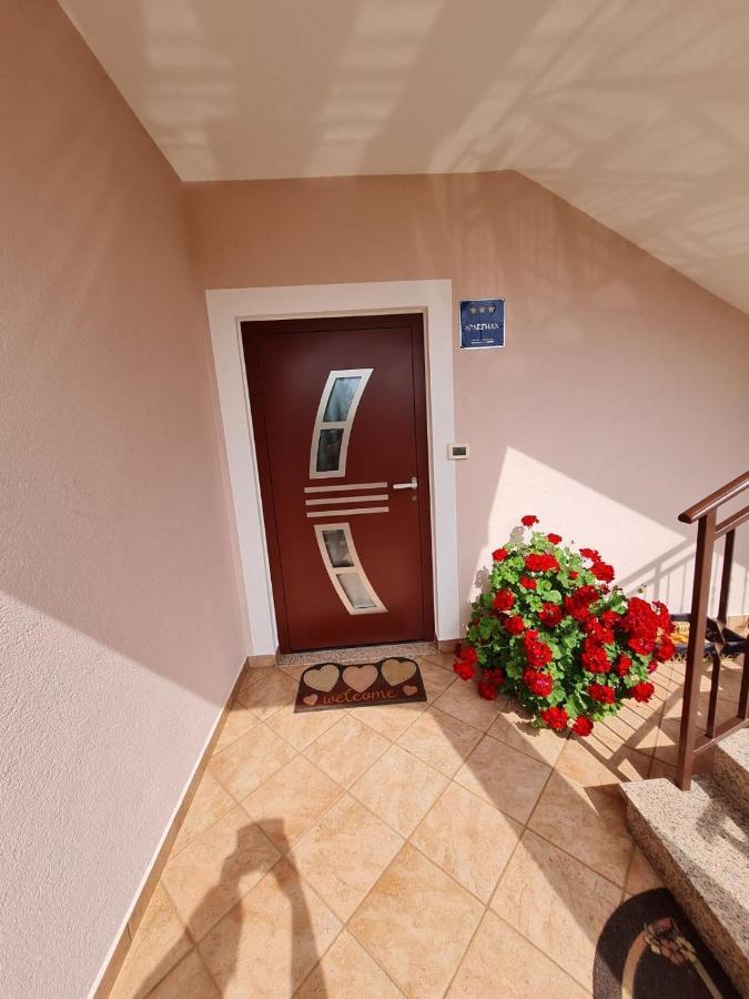 Apartment Ornela Umag Eksteriør bilde